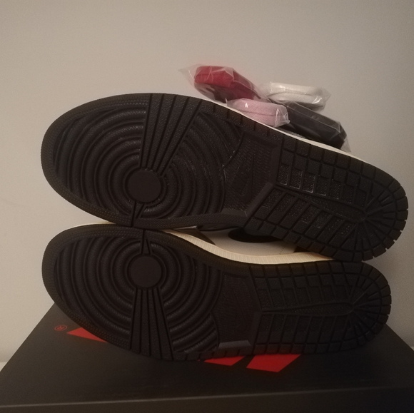 Jordan 1 travis scott - Picture 8 of 8